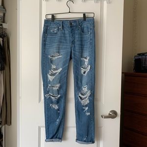 AE Boyfriend Jeans